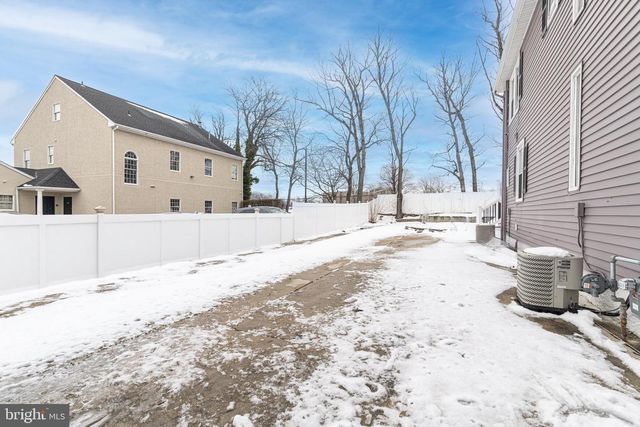 6010 LEXINGTON AVE, Pennsauken, NJ 08109