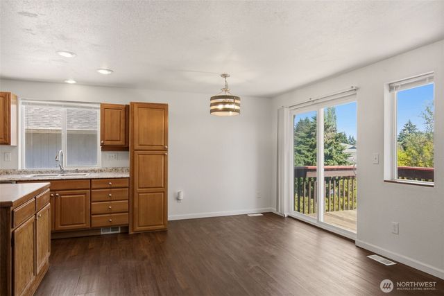 5807 S Ferdinand Street, Tacoma, WA 98409