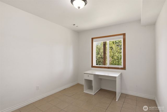 5807 S Ferdinand Street, Tacoma, WA 98409