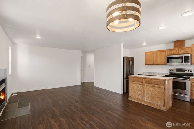 5807 S Ferdinand Street, Tacoma, WA 98409