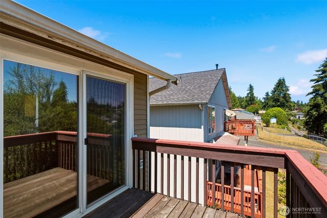 5807 S Ferdinand Street, Tacoma, WA 98409