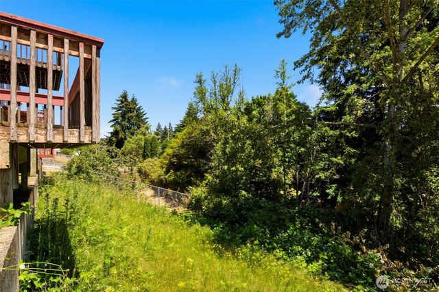 5807 S Ferdinand Street, Tacoma, WA 98409