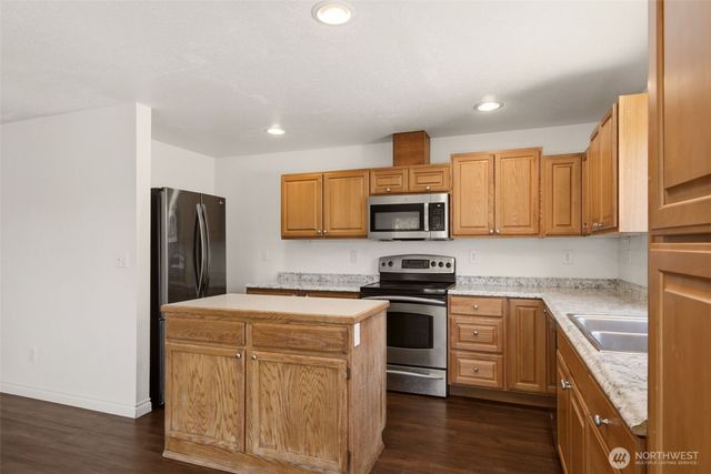 5807 S Ferdinand Street, Tacoma, WA 98409