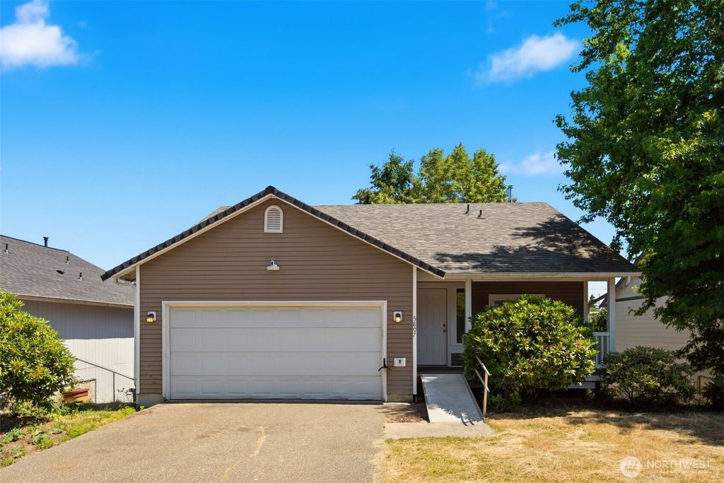 5807 S Ferdinand Street, Tacoma, WA 98409