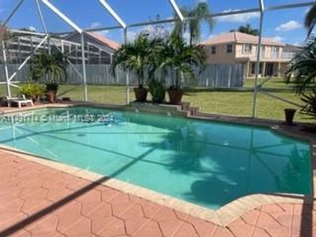 3537 SW 175th Avenue, Miramar, FL 33029