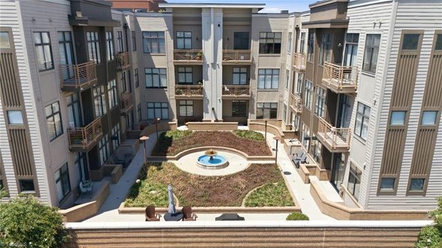 810 W 4th Street 404, Winston-salem, NC 27101