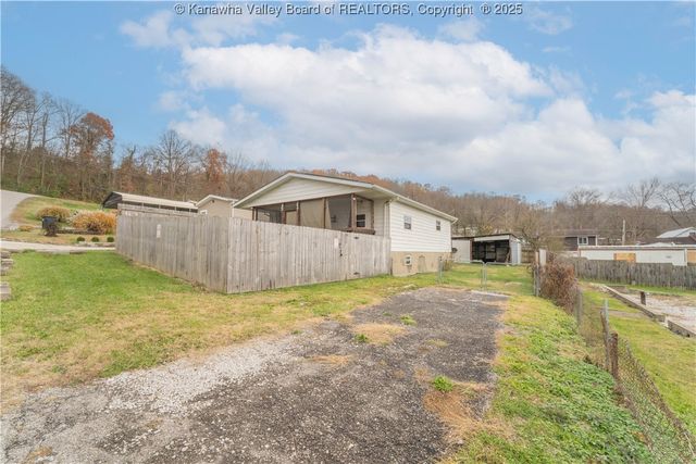 110 Carte Street, St Albans, WV 25177