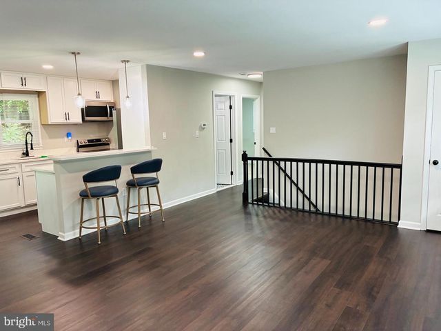 1827 HYLTON AVE, Woodbridge, VA 22191
