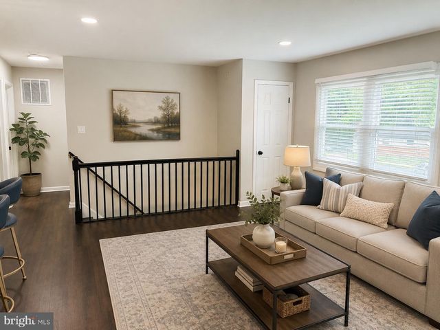 1827 HYLTON AVE, Woodbridge, VA 22191