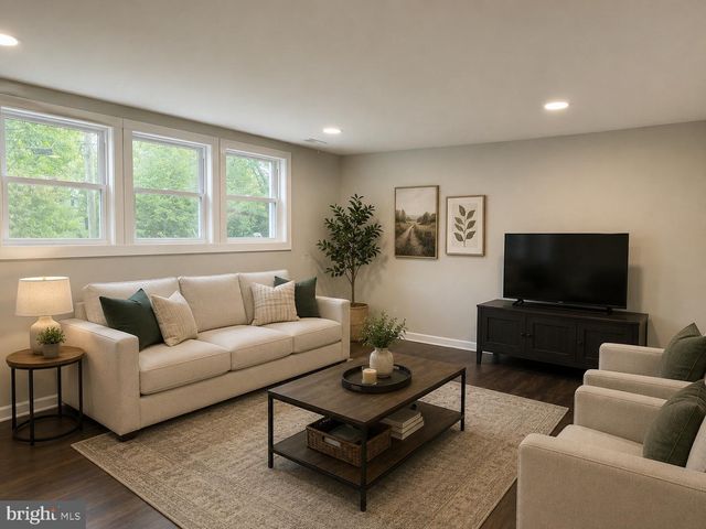 1827 HYLTON AVE, Woodbridge, VA 22191