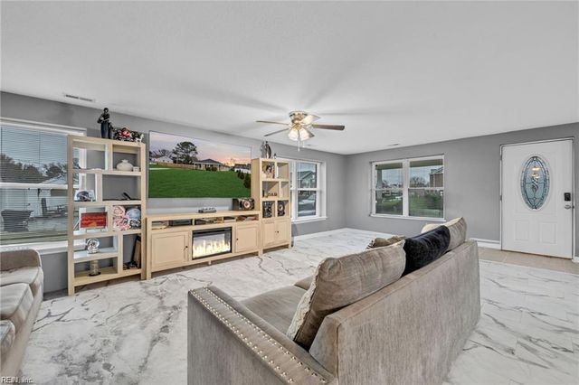 5616 Paca LN, Virginia Beach, VA 23462