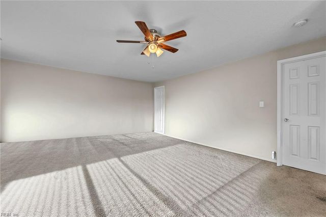 5616 Paca LN, Virginia Beach, VA 23462