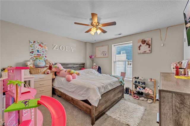 5616 Paca LN, Virginia Beach, VA 23462