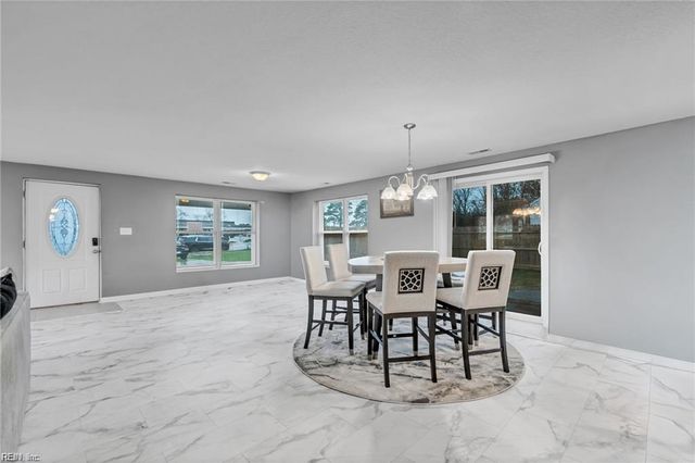 5616 Paca LN, Virginia Beach, VA 23462