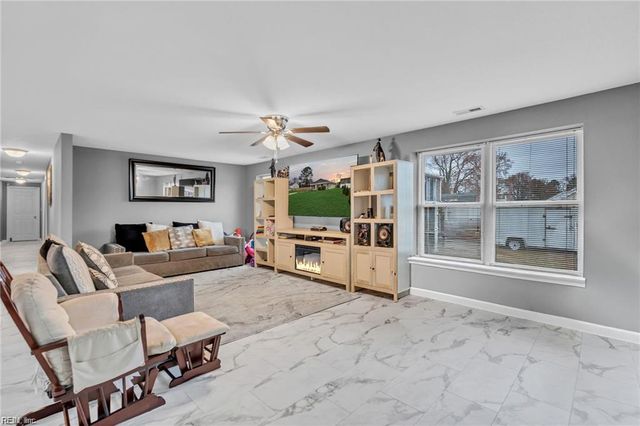 5616 Paca LN, Virginia Beach, VA 23462