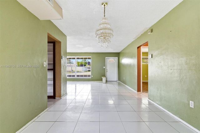 6600 NW 26th St, Sunrise, FL 33313