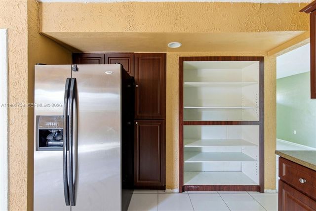 6600 NW 26th St, Sunrise, FL 33313