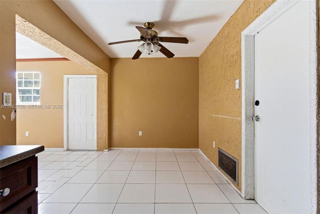 6600 NW 26th St, Sunrise, FL 33313