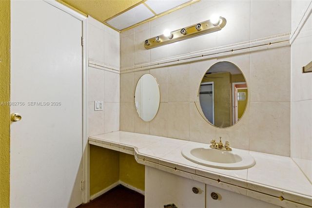 6600 NW 26th St, Sunrise, FL 33313