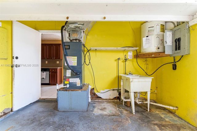 6600 NW 26th St, Sunrise, FL 33313