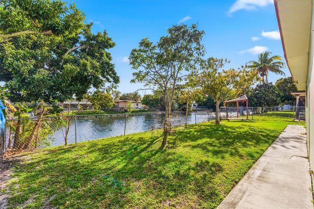 6600 NW 26th St, Sunrise, FL 33313