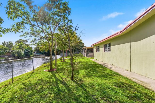 6600 NW 26th St, Sunrise, FL 33313