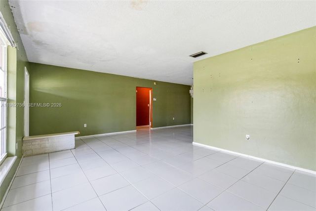 6600 NW 26th St, Sunrise, FL 33313