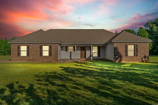 137 Langston Lane, Beebe, AR 72012