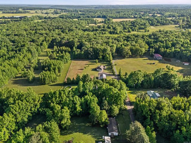 137 Langston Lane, Beebe, AR 72012