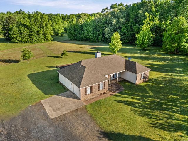 137 Langston Lane, Beebe, AR 72012