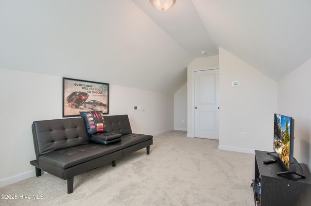 148 Uzzell Road, Hubert, NC 28539