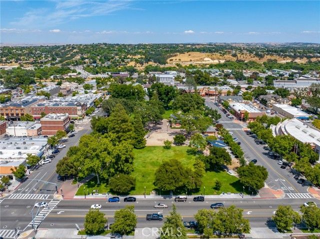 1444 Oak Street, Paso Robles, CA 93446