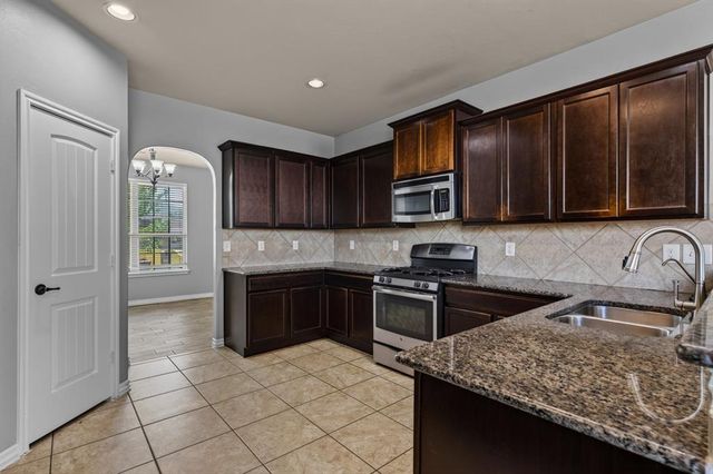 11309 NW 94th Street, Yukon, OK 73099