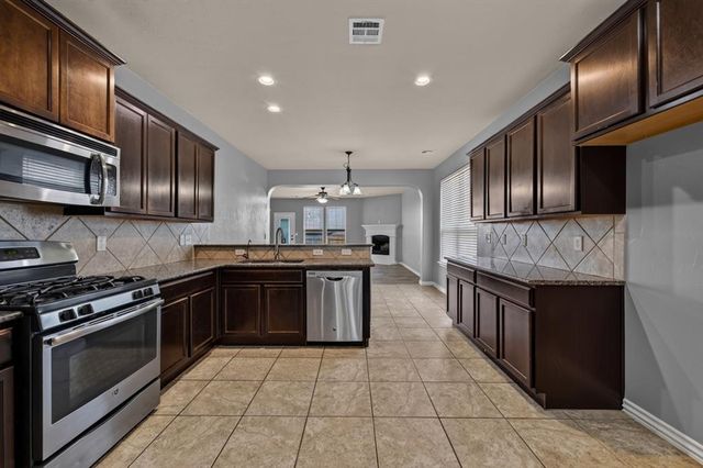 11309 NW 94th Street, Yukon, OK 73099