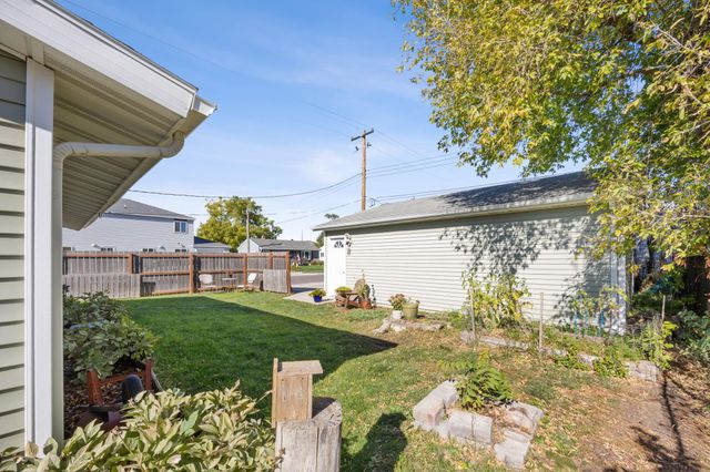 2013 13th Avenue S, Fargo, ND 58103