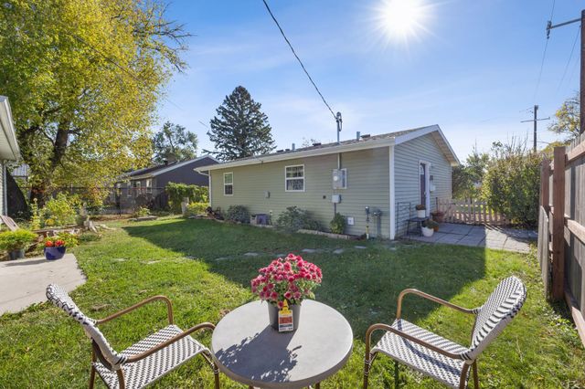 2013 13th Avenue S, Fargo, ND 58103