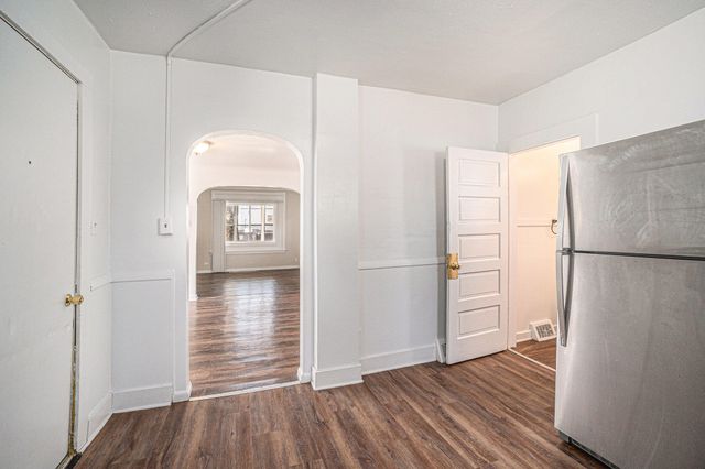 708 Harrison Street, Kalamazoo, MI 49007