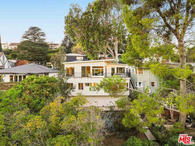 2372 Kenilworth Avenue, Los Angeles, CA 90039