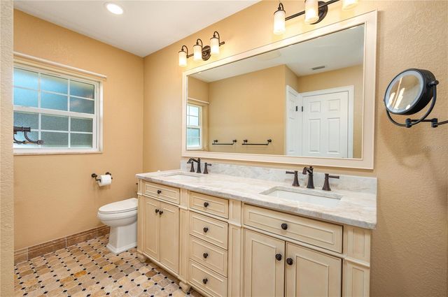 4504 RIVIERA DRIVE, Winter Haven, FL 33884