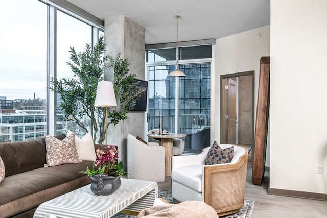 301 Demonbreun St Unit 814, Nashville, TN 37201