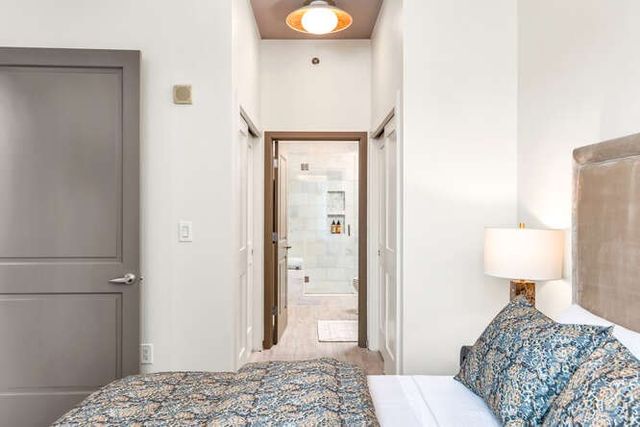 301 Demonbreun St Unit 814, Nashville, TN 37201