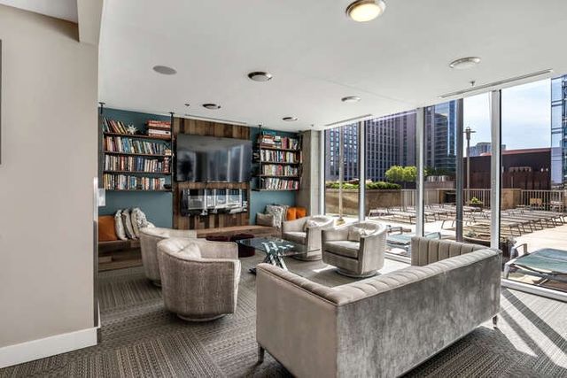 301 Demonbreun St Unit 814, Nashville, TN 37201