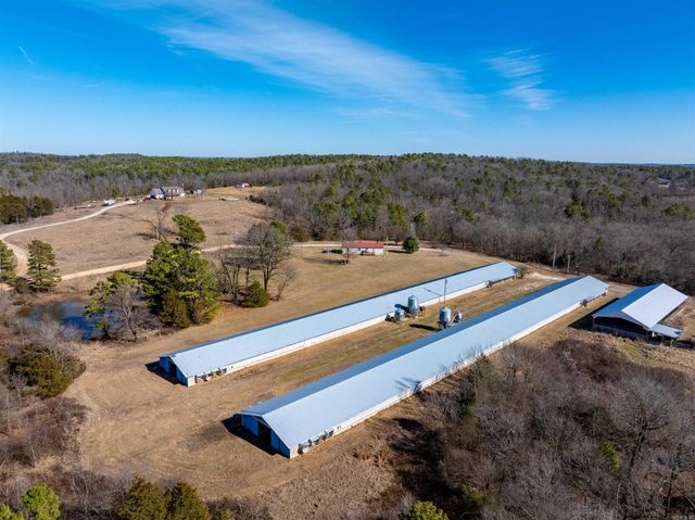 523 E Red Barn Road, Cave City, AR 72521