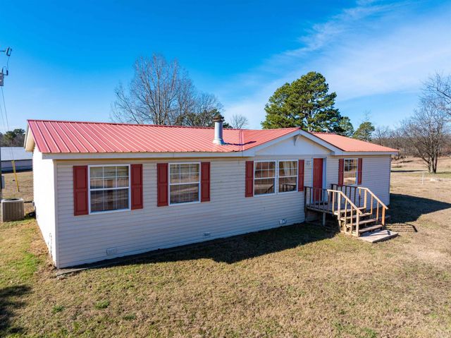 523 E Red Barn Road, Cave City, AR 72521