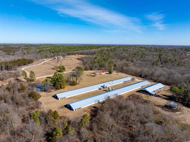523 E Red Barn Road, Cave City, AR 72521