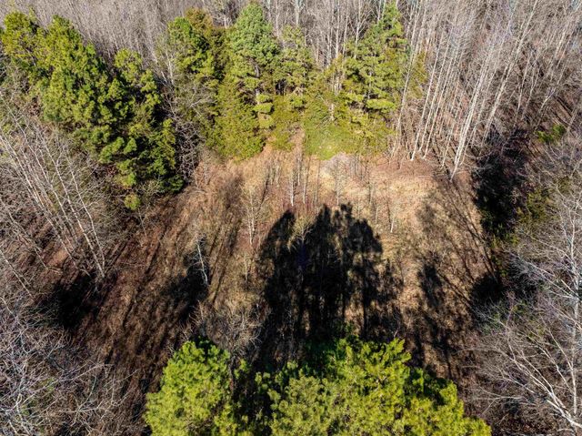 523 E Red Barn Road, Cave City, AR 72521