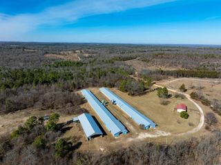 523 E Red Barn Road, Cave City, AR 72521