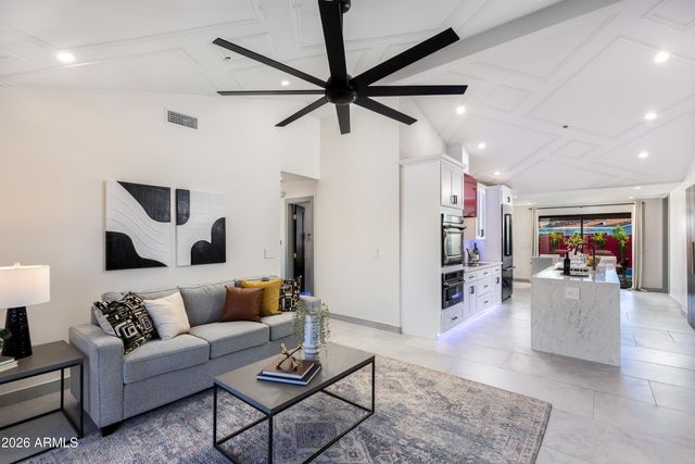 8541 E THOMAS Road, Scottsdale, AZ 85251