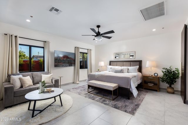 8541 E THOMAS Road, Scottsdale, AZ 85251