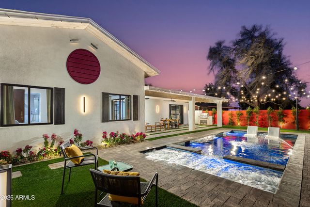 8541 E THOMAS Road, Scottsdale, AZ 85251